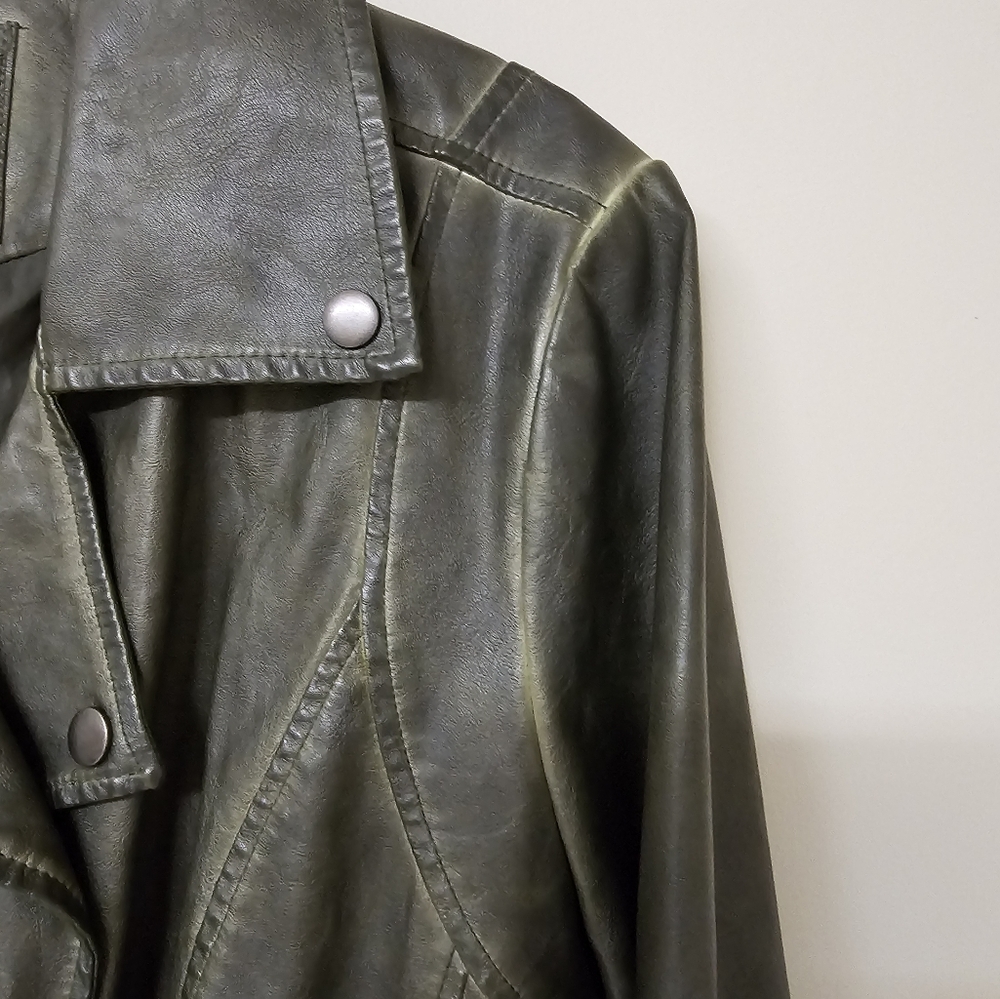 Max Studio Olive Green Leather Jacket - Picture 5 of 13